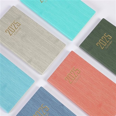 EEGO wprowadza serię pamiętników i notatników na rok 2025!